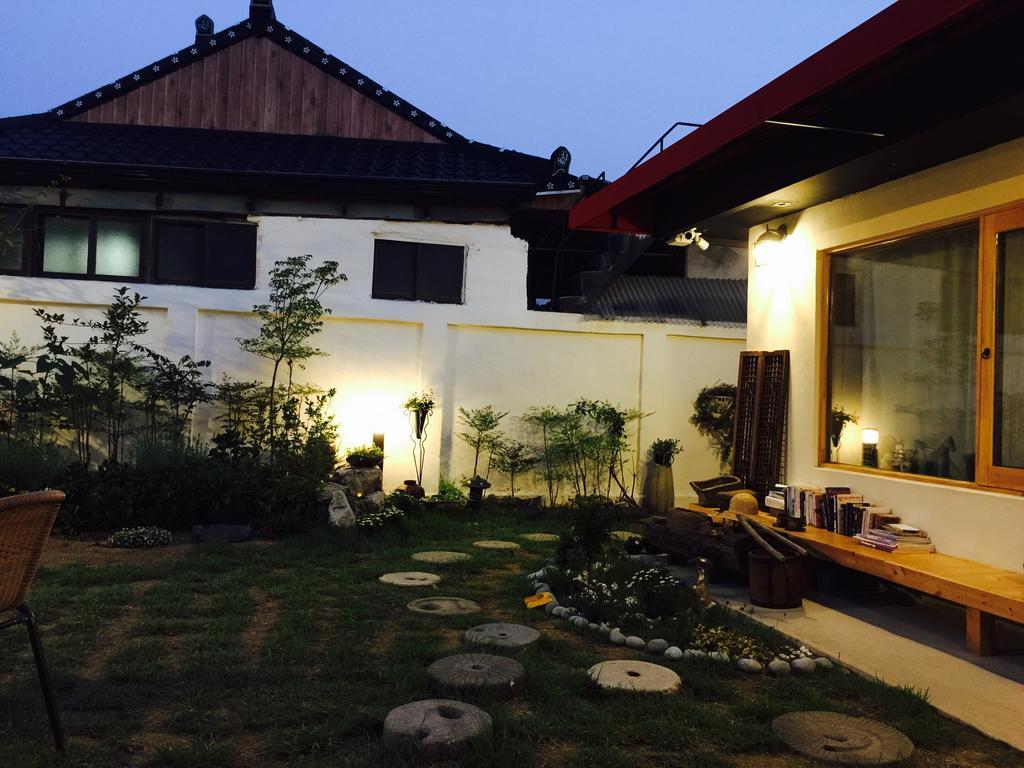 Jeonju Indigo Hanok Guesthouse Ruang foto