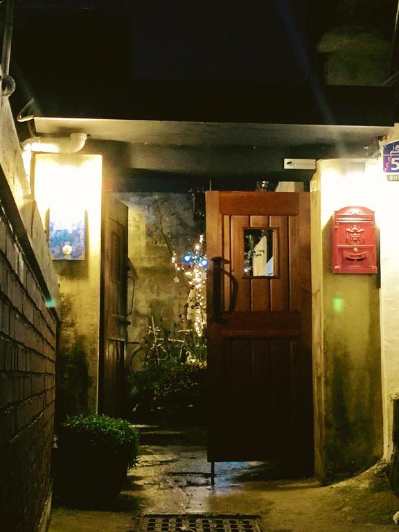 Jeonju Indigo Hanok Guesthouse Bagian luar foto