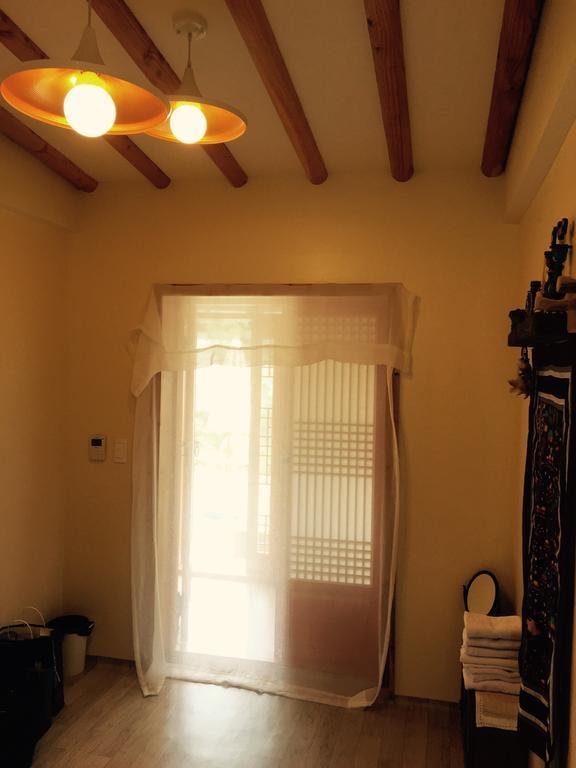 Jeonju Indigo Hanok Guesthouse Ruang foto