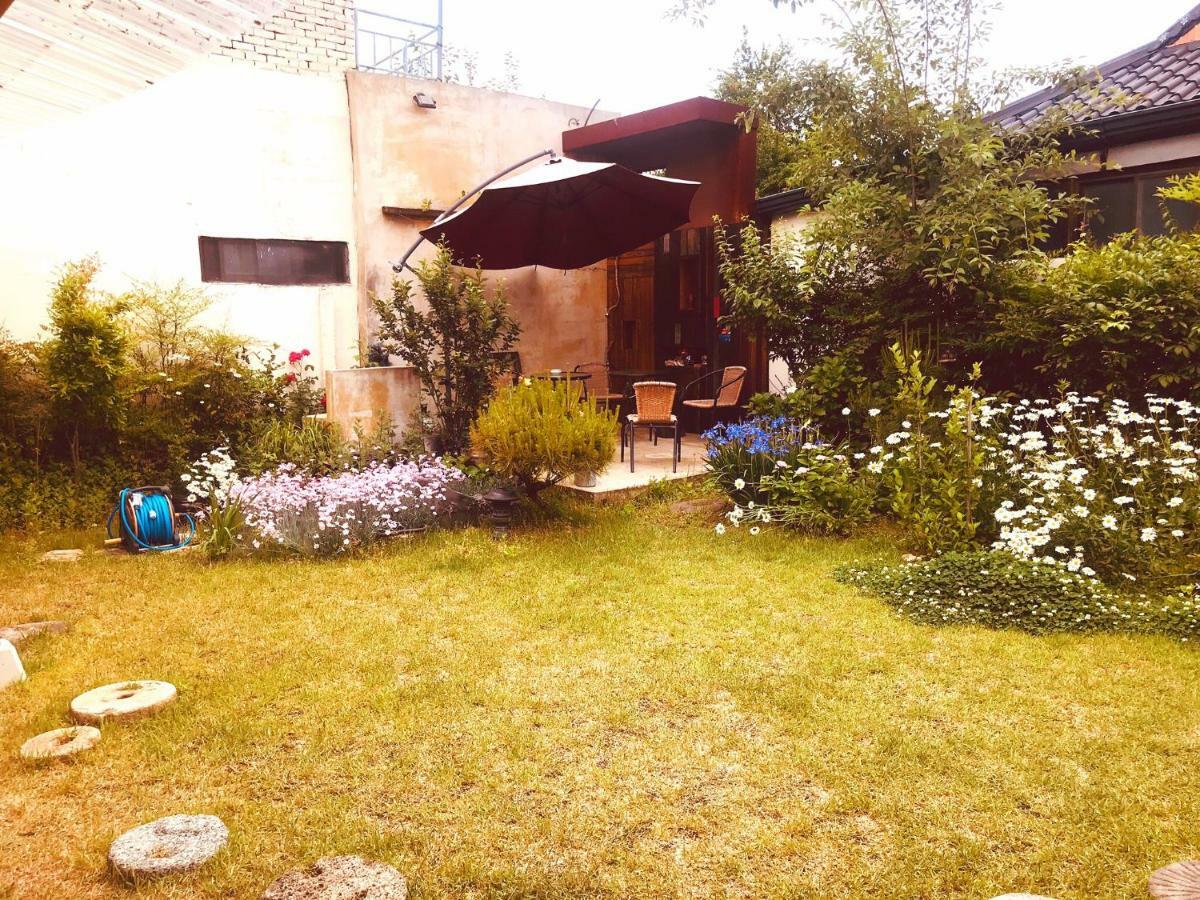 Jeonju Indigo Hanok Guesthouse Bagian luar foto